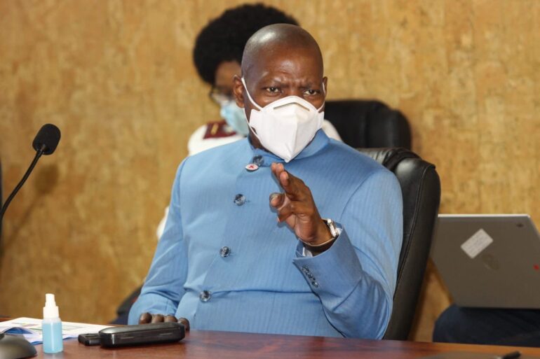 Digital Vibes latest: Ramaphosa places Mkhize on special leave | KAYA 959